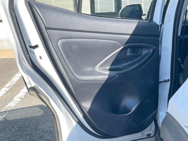 ヤリスクロス G ナビ機能付8型ディスプレイオーディオ 全周囲カメラ トヨタセーフティセンス LEDヘッド レーダークルーズ 禁煙車 コーナーセンサー ETC オートマチックハイビーム 車線逸脱警報 誤発進抑制機能(42枚目)