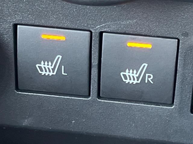 ライズ Ｚ　ハイブリッド　純正９型ＳＤナビ　バックカメラ　スマートアシスト　レーダークルーズ　禁煙車　シートヒーター　コーナーセンサー　スマートキー　ＬＥＤシーケンシャルターンランプ　純正１７インチアルミ（5枚目）