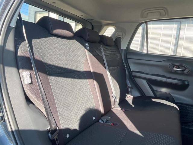 ライズ Ｚ　ハイブリッド　純正９型ＳＤナビ　バックカメラ　スマートアシスト　レーダークルーズ　禁煙車　シートヒーター　コーナーセンサー　スマートキー　ＬＥＤシーケンシャルターンランプ　純正１７インチアルミ（10枚目）
