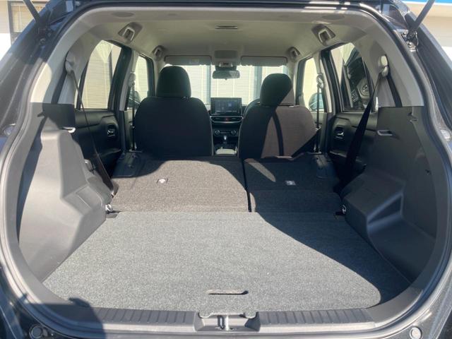 ライズ Ｚ　ハイブリッド　純正９型ＳＤナビ　バックカメラ　スマートアシスト　レーダークルーズ　禁煙車　シートヒーター　コーナーセンサー　スマートキー　ＬＥＤシーケンシャルターンランプ　純正１７インチアルミ（11枚目）