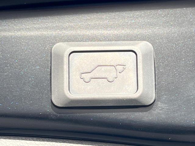 RAV4 G Zパッケージ パノラマルーフ モデリスタエアロ 全周囲カメラ ナビ機能付き9型ディスプレイオーディオ セーフティセンス レーダークルーズ 禁煙車 ハンズフリーパワーバックドア パワーシート LEDヘッド ETC(7枚目)