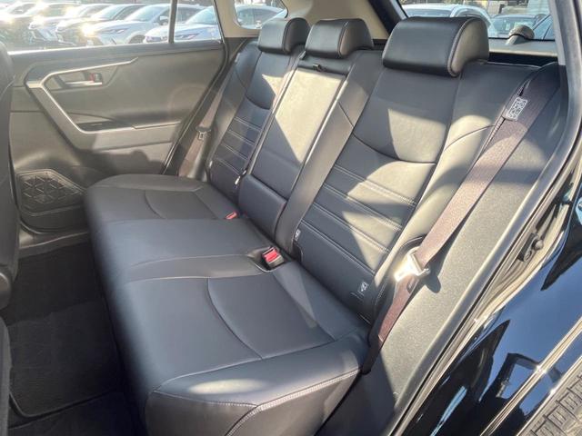 RAV4 G Zパッケージ パノラマルーフ モデリスタエアロ 全周囲カメラ ナビ機能付き9型ディスプレイオーディオ セーフティセンス レーダークルーズ 禁煙車 ハンズフリーパワーバックドア パワーシート LEDヘッド ETC(42枚目)