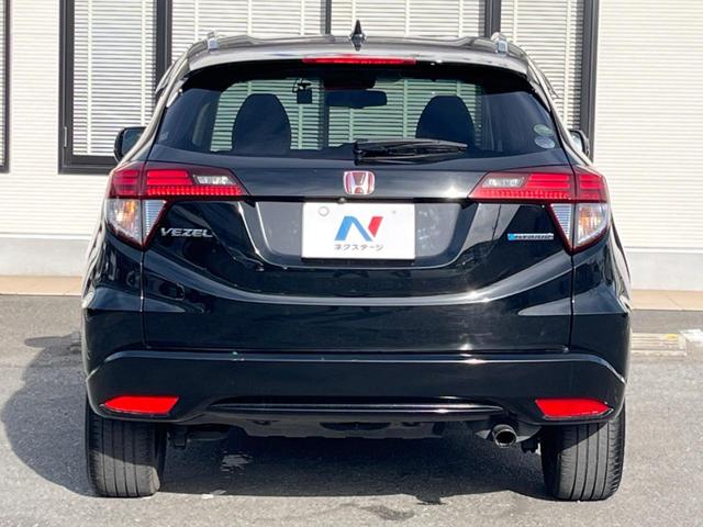 ヴェゼル ハイブリッドＺ・ホンダセンシング　純正ＳＤナビ　バックカメラ　ホンダセンシング　レーダークルコン　禁煙車　ハーフレザーシート　シートヒーター　ドラレコ　ＬＥＤヘッド　ＥＴＣ　車線逸脱警報　オートブレーキホールド　オートライト（16枚目）