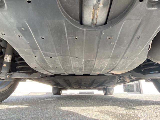 ヴェゼル ハイブリッドＺ・ホンダセンシング　純正ＳＤナビ　バックカメラ　ホンダセンシング　レーダークルコン　禁煙車　ハーフレザーシート　シートヒーター　ドラレコ　ＬＥＤヘッド　ＥＴＣ　車線逸脱警報　オートブレーキホールド　オートライト（19枚目）