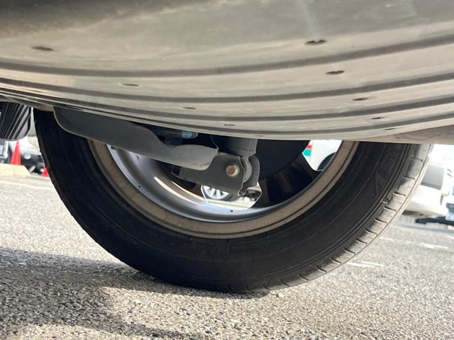 ヴェゼル ハイブリッドＺ・ホンダセンシング　純正ＳＤナビ　バックカメラ　ホンダセンシング　レーダークルコン　禁煙車　ハーフレザーシート　シートヒーター　ドラレコ　ＬＥＤヘッド　ＥＴＣ　車線逸脱警報　オートブレーキホールド　オートライト（20枚目）