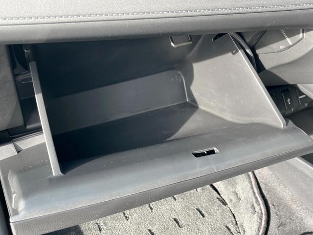 ヴェゼル ハイブリッドＺ・ホンダセンシング　純正ＳＤナビ　バックカメラ　ホンダセンシング　レーダークルコン　禁煙車　ハーフレザーシート　シートヒーター　ドラレコ　ＬＥＤヘッド　ＥＴＣ　車線逸脱警報　オートブレーキホールド　オートライト（51枚目）
