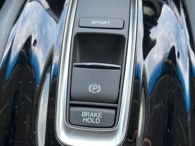ヴェゼル ハイブリッドＺ・ホンダセンシング　純正ＳＤナビ　バックカメラ　ホンダセンシング　レーダークルコン　禁煙車　ハーフレザーシート　シートヒーター　ドラレコ　ＬＥＤヘッド　ＥＴＣ　車線逸脱警報　オートブレーキホールド　オートライト（64枚目）