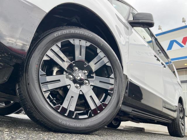 �y�����P�W�C���`�A���~�z�C�[���z�O�ςɃ}�b�`���������A���~�z�C�[���𑕒����Ă���܂��B�e��ЊO�A���~�z�C�[����A�X�^�b�h���X�^�C�����戵�����Ă���܂��B���񂲑��k����������