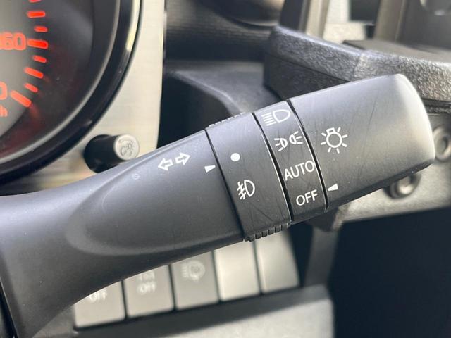 ジムニーシエラ ＪＣ　ＭＴ車　純正８インチＳＤナビ　禁煙車　シートヒーター　ドラレコ　スマートキー　ＬＥＤヘッド　ＥＴＣ　クルーズコントロール　ハイビームアシスト　車線逸脱警報　誤発進抑制機能　純正１６インチアルミ（8枚目）