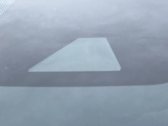 �y�g���^�Z�[�t�e�B�Z���X�z���s���ɑO���̎ԗ�����F�����A�Փ˂������Ȏ��͌x��ƃu���[�L�ŏՓˉ���Ɣ�Q�y�����A�V�X�g�B�����S�Ƀh���C�u�����y���݂��������܂��B