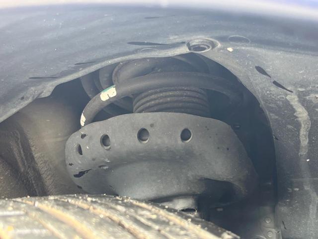 インプレッサスポーツ １．６ｉ－Ｌ　ＳＤナビ　バックカメラ　禁煙車　スマートキー　ＨＩＤヘッド　ＥＴＣ　純正１５インチアルミ　オートエアコン　Ｂｌｕｅｔｏｏｔｈ　ＣＤ　ＤＶＤ再生　フルセグ　パドルシフト（20枚目）