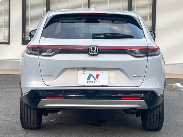 ヴェゼル ｅ：ＨＥＶ　Ｚ　９インチホンダコネクトナビ　バックカメラ　レーダークルーズ　禁煙車　ハンズフリーパワーバックドア　シートヒーター　コーナーセンサー　スマートキー　ＬＥＤヘッド　ＥＴＣ２．０　純正１８インチアルミ（16枚目）