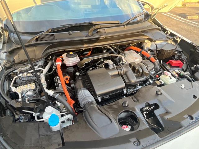ヴェゼル ｅ：ＨＥＶ　Ｚ　９インチホンダコネクトナビ　バックカメラ　レーダークルーズ　禁煙車　ハンズフリーパワーバックドア　シートヒーター　コーナーセンサー　スマートキー　ＬＥＤヘッド　ＥＴＣ２．０　純正１８インチアルミ（18枚目）