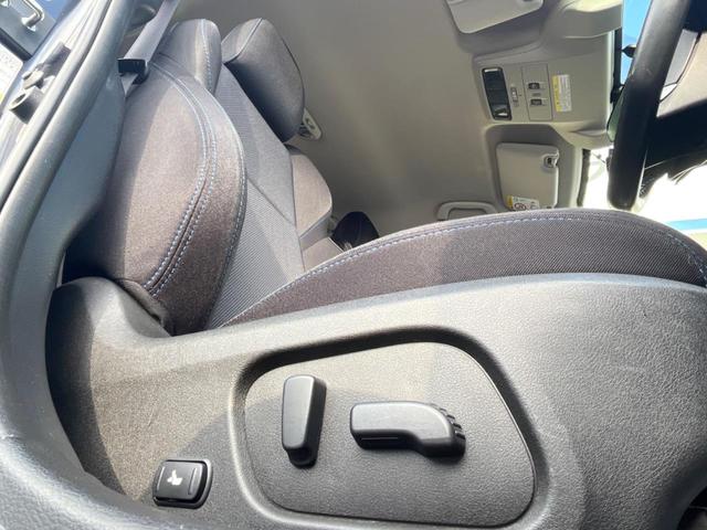 レヴォーグ １．６ＧＴ－Ｓアイサイト　４ＷＤ　純正ＳＤナビ　衝突被害軽減システム　レーダークルーズ　禁煙車　ドラレコ　スマートキー　ＬＥＤヘッド　ＥＴＣ　純正１８インチアルミ　車線逸脱警報　オートライト　デュアルエアコン（7枚目）