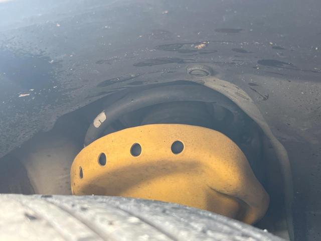 レヴォーグ １．６ＧＴ－Ｓアイサイト　４ＷＤ　純正ＳＤナビ　衝突被害軽減システム　レーダークルーズ　禁煙車　ドラレコ　スマートキー　ＬＥＤヘッド　ＥＴＣ　純正１８インチアルミ　車線逸脱警報　オートライト　デュアルエアコン（20枚目）