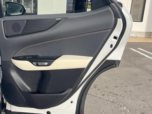 ＮＸ ＮＸ３５０ｈ　バージョンＬ　パノラマルーフ　全周囲カメラ　１００Ｖ電源　プリクラッシュセーフティ　デジタルインナーミラー　禁煙車　ハンズフリーパワーバックドア　革シート　メモリー付パワーシート　シートベンチレーション（59枚目）