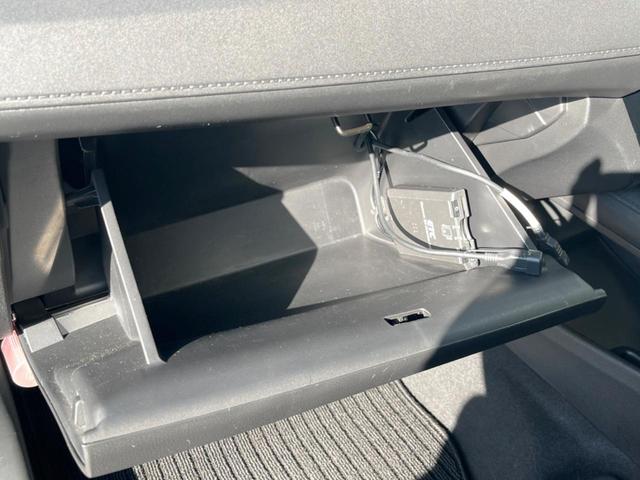 ヴェゼル ハイブリッドＺ　ＳＤナビ　バックカメラ　シティブレーキアクティブシステム　ハーフレザーシート　シートヒーター　ＬＥＤヘッド　ＥＴＣ　クルーズコントロール　オートブレーキホールド　オートライト　デュアルオートエアコン（47枚目）