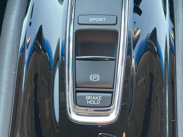 ヴェゼル ハイブリッドＺ　ＳＤナビ　バックカメラ　シティブレーキアクティブシステム　ハーフレザーシート　シートヒーター　ＬＥＤヘッド　ＥＴＣ　クルーズコントロール　オートブレーキホールド　オートライト　デュアルオートエアコン（60枚目）