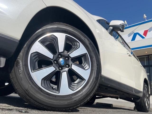 �y�����P�V�C���`�A���~�z�C�[���z�O�ςɃ}�b�`���������A���~�z�C�[���𑕒����Ă���܂��B�e��ЊO�A���~�z�C�[����A�X�^�b�h���X�^�C�����戵�����Ă���܂��B���񂲑��k����������