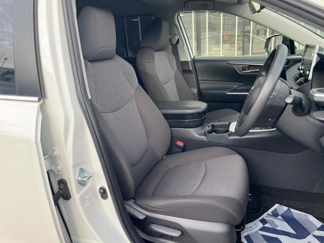 ＲＡＶ４ ハイブリッドＸ　バックカメラ　衝突被害軽減システム　レーダークルーズ　禁煙車　ドラレコ　コーナーセンサー　スマートキー　ＬＥＤヘッド　ルーフレール　ビルトインＥＴＣ　純正１８インチアルミ　オートハイビーム（9枚目）