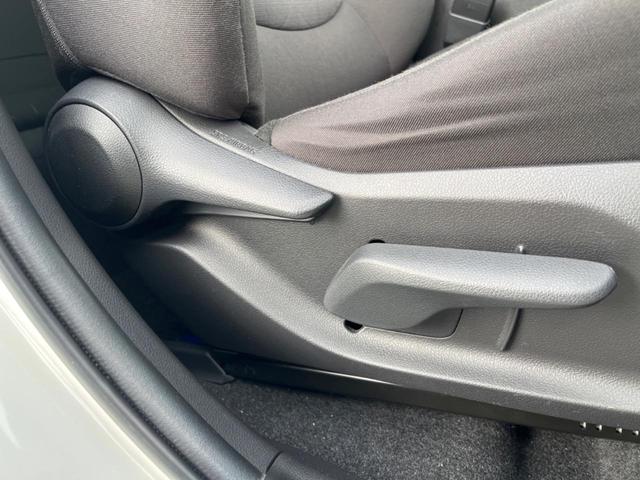 ＲＡＶ４ ハイブリッドＸ　バックカメラ　衝突被害軽減システム　レーダークルーズ　禁煙車　ドラレコ　コーナーセンサー　スマートキー　ＬＥＤヘッド　ルーフレール　ビルトインＥＴＣ　純正１８インチアルミ　オートハイビーム（41枚目）