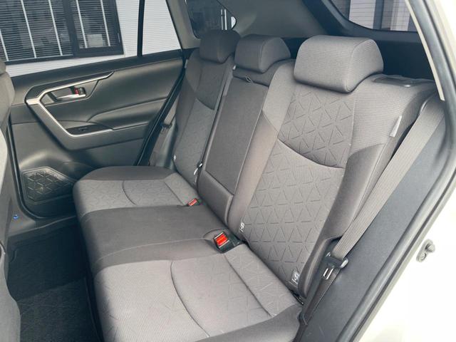 ＲＡＶ４ ハイブリッドＸ　バックカメラ　衝突被害軽減システム　レーダークルーズ　禁煙車　ドラレコ　コーナーセンサー　スマートキー　ＬＥＤヘッド　ルーフレール　ビルトインＥＴＣ　純正１８インチアルミ　オートハイビーム（52枚目）