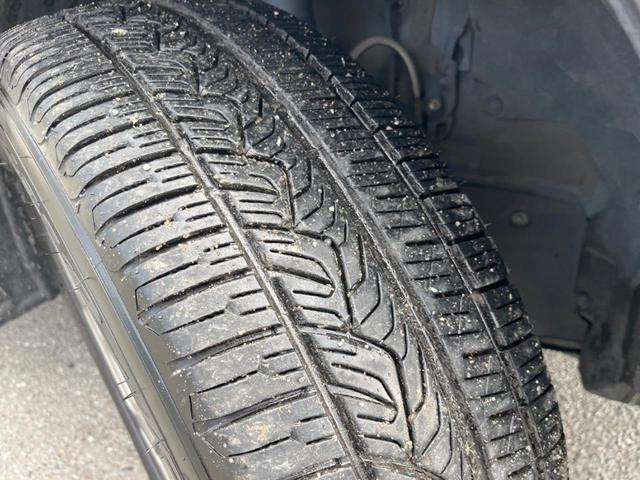 ＲＡＶ４ ハイブリッドＸ　バックカメラ　衝突被害軽減システム　レーダークルーズ　禁煙車　ドラレコ　コーナーセンサー　スマートキー　ＬＥＤヘッド　ルーフレール　ビルトインＥＴＣ　純正１８インチアルミ　オートハイビーム（56枚目）