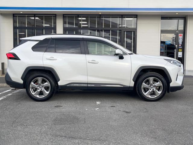 ＲＡＶ４ ハイブリッドＸ　バックカメラ　衝突被害軽減システム　レーダークルーズ　禁煙車　ドラレコ　コーナーセンサー　スマートキー　ＬＥＤヘッド　ルーフレール　ビルトインＥＴＣ　純正１８インチアルミ　オートハイビーム（60枚目）
