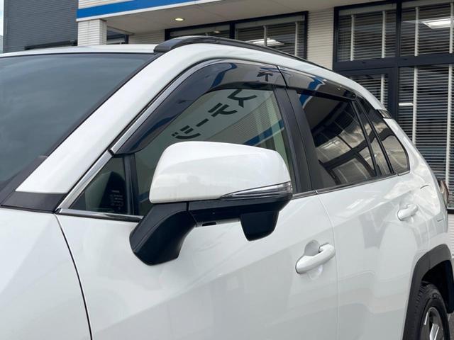 ＲＡＶ４ ハイブリッドＸ　バックカメラ　衝突被害軽減システム　レーダークルーズ　禁煙車　ドラレコ　コーナーセンサー　スマートキー　ＬＥＤヘッド　ルーフレール　ビルトインＥＴＣ　純正１８インチアルミ　オートハイビーム（65枚目）