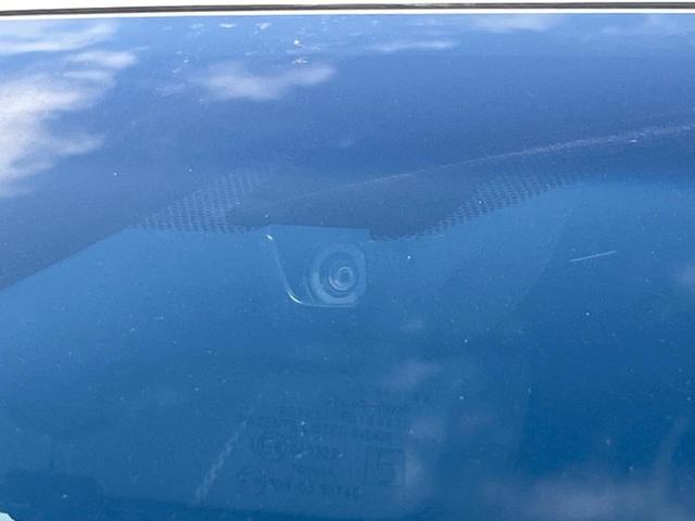 ハリアー Ｚ　モデリスタエアロ　バックカメラ　ＪＢＬサウンド　衝突軽減　レーダークルーズ　禁煙車　電動リアゲート　ハーフレザーシート　パワーシート　デジタルインナーミラ　コーナーセンサー　スマートキー　ＬＥＤヘッド（40枚目）