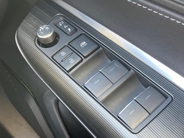 ハリアー Ｚ　モデリスタエアロ　バックカメラ　ＪＢＬサウンド　衝突軽減　レーダークルーズ　禁煙車　電動リアゲート　ハーフレザーシート　パワーシート　デジタルインナーミラ　コーナーセンサー　スマートキー　ＬＥＤヘッド（47枚目）