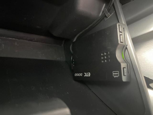 ジムニー ランドベンチャー　４ＷＤ　ＳＤナビ　禁煙車　シートヒーター　ドラレコ　ＥＴＣ　純正１６インチアルミ　Ｂｌｕｅｔｏｏｔｈ　ＣＤ　フルセグ（6枚目）