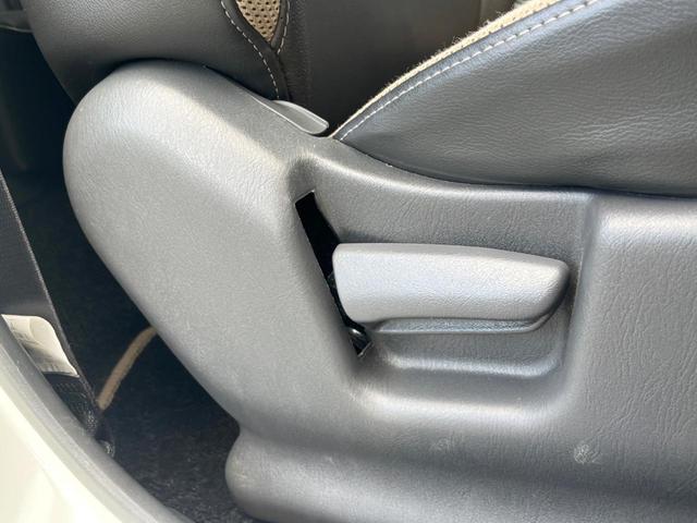 ジムニー ランドベンチャー　４ＷＤ　ＳＤナビ　禁煙車　シートヒーター　ドラレコ　ＥＴＣ　純正１６インチアルミ　Ｂｌｕｅｔｏｏｔｈ　ＣＤ　フルセグ（29枚目）