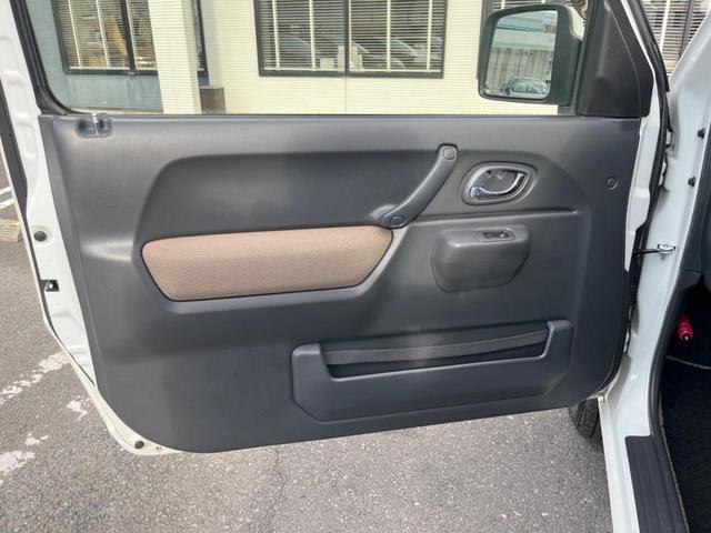 ジムニー ランドベンチャー　４ＷＤ　ＳＤナビ　禁煙車　シートヒーター　ドラレコ　ＥＴＣ　純正１６インチアルミ　Ｂｌｕｅｔｏｏｔｈ　ＣＤ　フルセグ（39枚目）