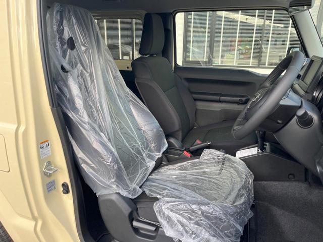 ジムニー ＸＣ　４ＷＤ　ターボ　衝突被害軽減システム　禁煙車　スマートキー　ＬＥＤヘッド　クルコン　純正１６インチアルミ　オートハイビーム　車線逸脱警報　オートライト　オートエアコン（8枚目）