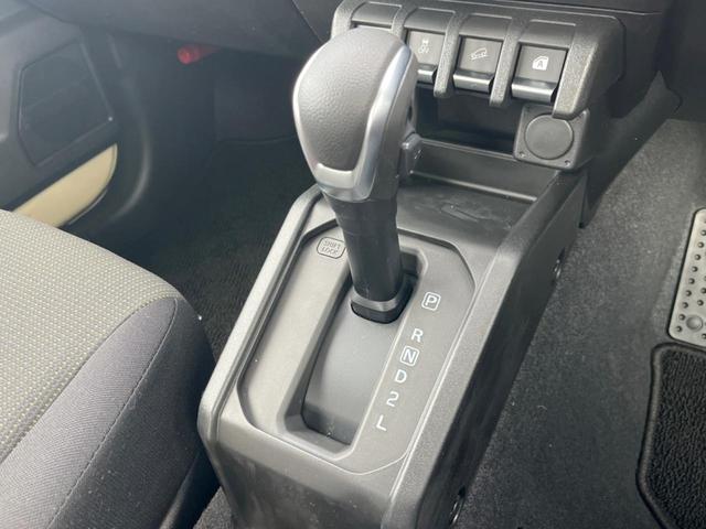 ジムニー ＸＣ　４ＷＤ　ターボ　衝突被害軽減システム　禁煙車　スマートキー　ＬＥＤヘッド　クルコン　純正１６インチアルミ　オートハイビーム　車線逸脱警報　オートライト　オートエアコン（24枚目）