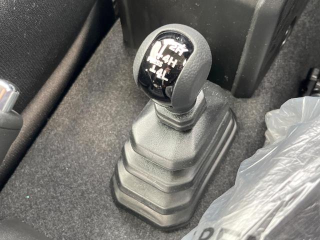 ジムニー ＸＣ　４ＷＤ　ターボ　衝突被害軽減システム　禁煙車　スマートキー　ＬＥＤヘッド　クルコン　純正１６インチアルミ　オートハイビーム　車線逸脱警報　オートライト　オートエアコン（25枚目）