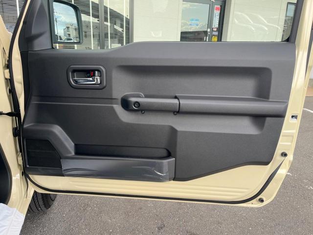 ジムニー ＸＣ　４ＷＤ　ターボ　衝突被害軽減システム　禁煙車　スマートキー　ＬＥＤヘッド　クルコン　純正１６インチアルミ　オートハイビーム　車線逸脱警報　オートライト　オートエアコン（35枚目）