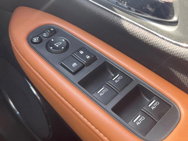 ヴェゼル ハイブリッドＺ　バックカメラ　衝突被害軽減システム　レーダークルーズ　禁煙車　ハーフレザーシート　スマートキー　ＬＥＤヘッド　ルーフレール　ＥＴＣ　純正１７インチアルミ　オートライト　デュアルエアコン（42枚目）