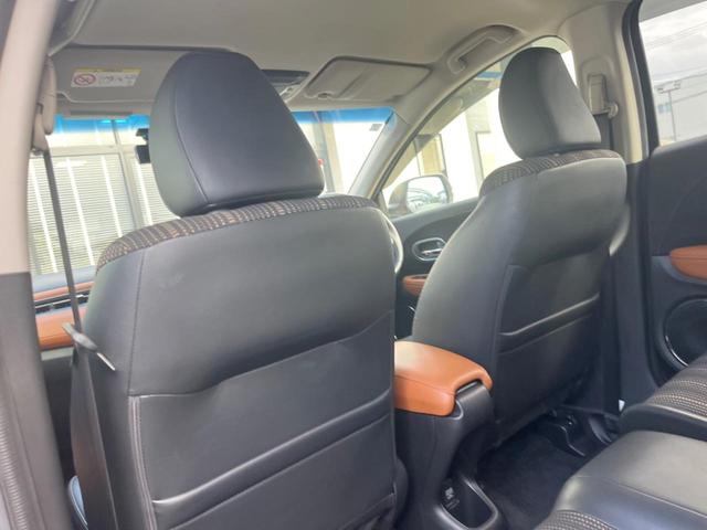 ヴェゼル ハイブリッドＺ　バックカメラ　衝突被害軽減システム　レーダークルーズ　禁煙車　ハーフレザーシート　スマートキー　ＬＥＤヘッド　ルーフレール　ＥＴＣ　純正１７インチアルミ　オートライト　デュアルエアコン（49枚目）