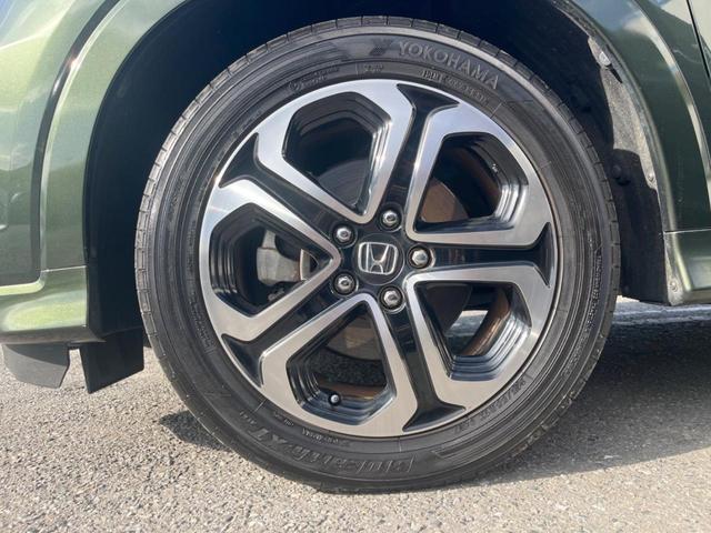 ヴェゼル ハイブリッドＺ　バックカメラ　衝突被害軽減システム　レーダークルーズ　禁煙車　ハーフレザーシート　スマートキー　ＬＥＤヘッド　ルーフレール　ＥＴＣ　純正１７インチアルミ　オートライト　デュアルエアコン（63枚目）