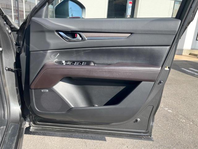 ＣＸ－５ ＸＤ　エクスクルーシブモード　純正ＳＤナビ　全周囲カメラ　ＢＯＳＥサウンド　スマートシティブレーキ　レーダークルーズ　禁煙車　電動リアゲート　レザーシート　全席シートヒーター　ドラレコ　ＥＴＣ　純正１９インチアルミホイール（46枚目）