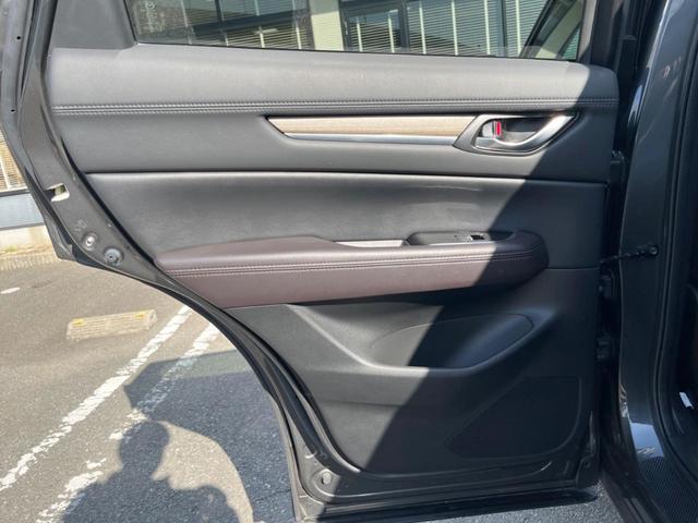 ＣＸ－５ ＸＤ　エクスクルーシブモード　純正ＳＤナビ　全周囲カメラ　ＢＯＳＥサウンド　スマートシティブレーキ　レーダークルーズ　禁煙車　電動リアゲート　レザーシート　全席シートヒーター　ドラレコ　ＥＴＣ　純正１９インチアルミホイール（49枚目）