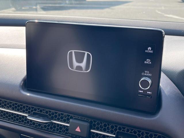 �y�X�C���`�@�z���_�R�l�N�g�f�B�X�v���C�z���F���̍������ʃf�B�X�v���C�Ńi�r�̎g�p��A�������̃X�}�[�g�t�H���ƘA�g�����������������������ł̉��y�Đ����\�ł���