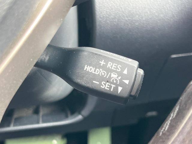 �y���[�_�[�N���[�Y�R���g���[���z�������H�ł̒��������s���y�ɁI�I�����ő��x��ۂN���[�Y�R���g���[�����A�Փˌy���V�X�e���ƘA�g���A�O���̎ԗ������m���ĎԊԂ�ۂ悤�ɑ��x���߂��Ă���܂��I�I