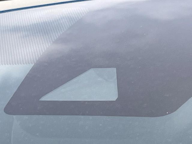 Ｃ－ＨＲ Ｇ　ＬＥＤエディション　純正９型ＳＤナビ　バックカメラ　セーフティセンス　レーダークルコン　禁煙車　２トーンカラー　シートヒーター　ドラレコ　コーナーセンサー　ＬＥＤヘッド　ＥＴＣ２．０　　オートマチックハイビーム（3枚目）