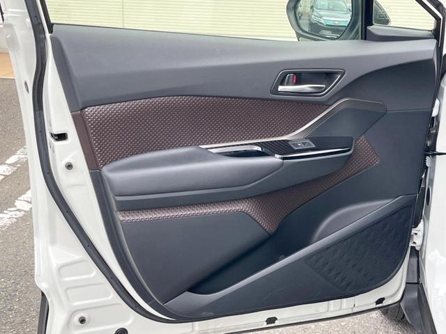 Ｃ－ＨＲ Ｇ　ＬＥＤエディション　純正９型ＳＤナビ　バックカメラ　セーフティセンス　レーダークルコン　禁煙車　２トーンカラー　シートヒーター　ドラレコ　コーナーセンサー　ＬＥＤヘッド　ＥＴＣ２．０　　オートマチックハイビーム（47枚目）