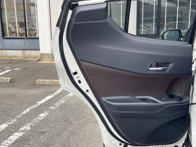 Ｃ－ＨＲ Ｇ　ＬＥＤエディション　純正９型ＳＤナビ　バックカメラ　セーフティセンス　レーダークルコン　禁煙車　２トーンカラー　シートヒーター　ドラレコ　コーナーセンサー　ＬＥＤヘッド　ＥＴＣ２．０　　オートマチックハイビーム（48枚目）