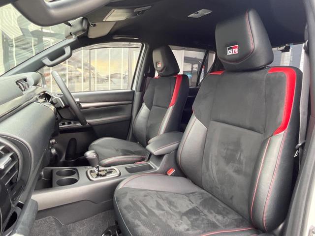 ハイラックス Ｚ　ＧＲスポーツ　後期　ナビ機能付８型ディスプレイオーディオ　全周囲カメラ　プリクラッシュセーフティシステム　レーダークルコン　禁煙車　パワーシート　ドラレコ　コーナーセンサー　ＬＥＤヘッド　ＥＴＣ　オートエアコン（39枚目）