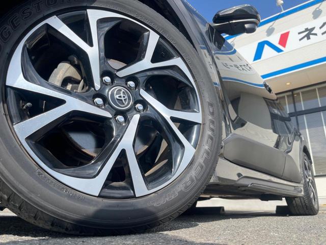 �y�����P�W�C���`�A���~�z�C�[���z�O�ςɃ}�b�`���������A���~�z�C�[���𑕒����Ă���܂��B�e��ЊO�A���~�z�C�[����A�X�^�b�h���X�^�C�����戵�����Ă���܂��B���񂲑��k����������